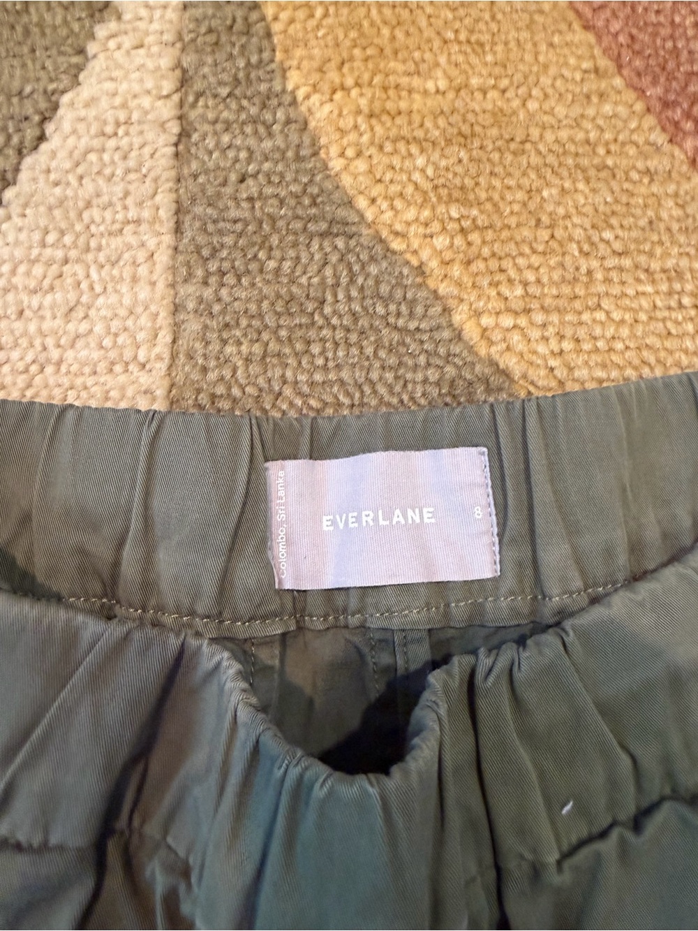 Everlane Olive Green High-Waist Women’s Shorts - Picture 2 of 4